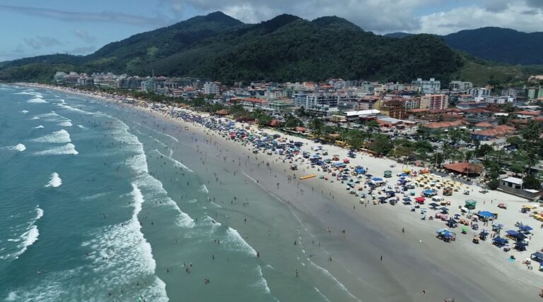 Turista morre e amigo desaparece após se afogarem em Ubatuba