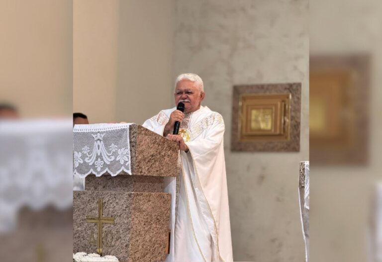 Morre Monsenhor Jones Pereira, referência de fé em Porto Nacional