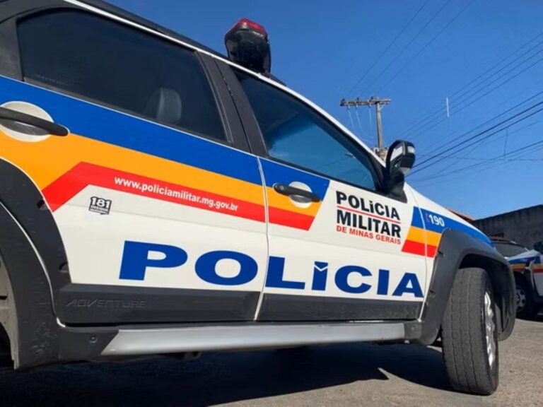 Mulher é baleada ao chegar em casa em Janaúba