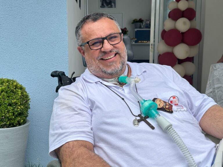 Padre Márlon Múcio recebe nova alta após 14 dias na UTI