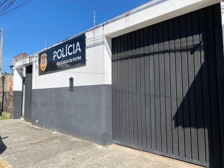 Criança de 11 anos é atingida por tiro no peito enquanto andava de bicicleta