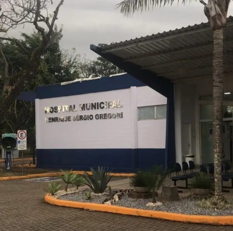 Dois idosos são atropelados por ônibus em Resende