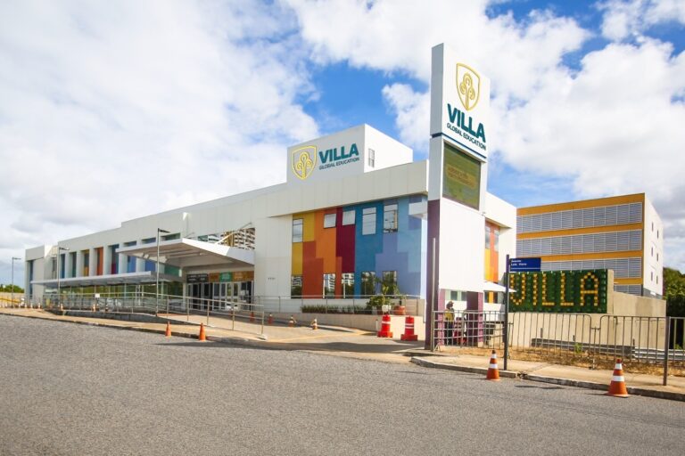 Colégio bilíngue oferece mais de 100 vagas de emprego na Bahia