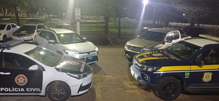 Dois homens são presos por dirigir carros clonados na Via Dutra
