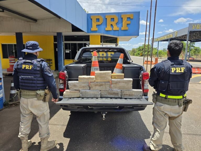 Adolescente apreendida com mais de 20 kg de maconha em bagagem