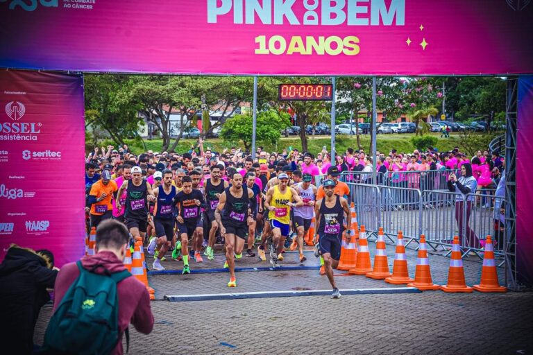 Mulher transforma dor em propósito em corrida solidária contra câncer de mama
