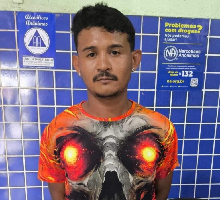 Jovem é morto a tiros em casa no litoral do Piauí; colega é suspeito