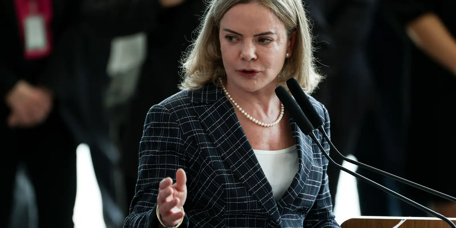 PL Antifacção: Indicação de Derrite para relatoria gera polêmica e críticas de Gleisi Hoffmann
