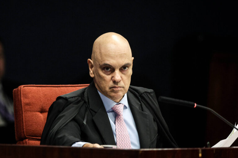 Encontro entre Moraes e Castro no RJ sobre megaoperação