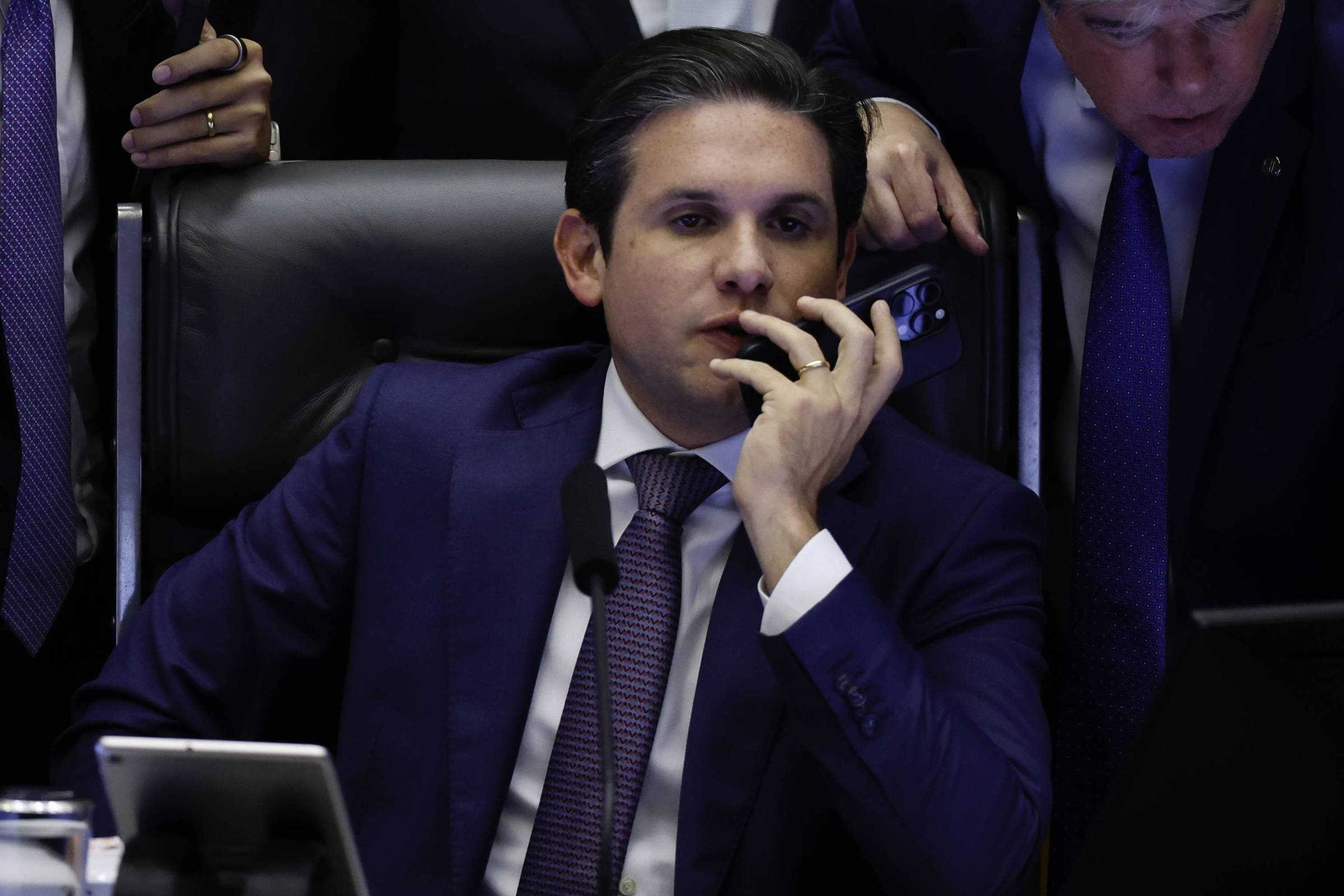 TCU exige esclarecimentos de Motta sobre funcionárias fantasmas