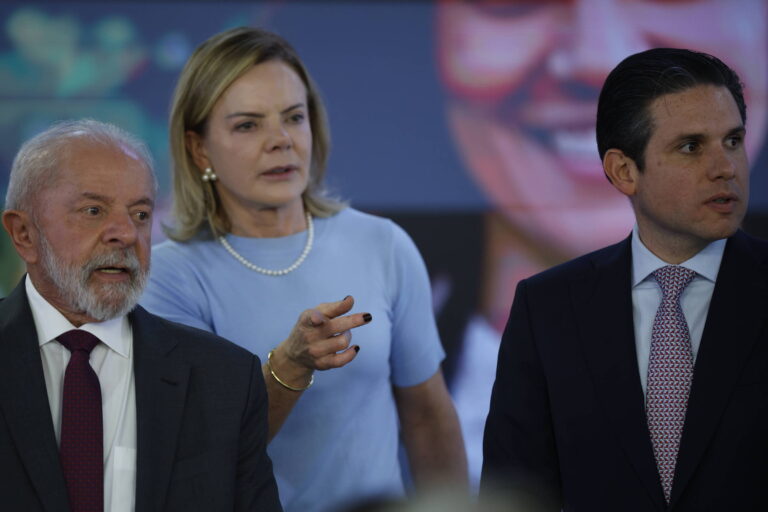 Gleisi critica projeto de lei Antifacção e aponta 'lambança legislativa'
