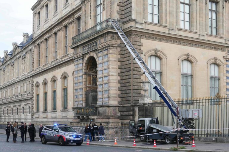 Tribunal de Contas critica gestão do Louvre por negligência em segurança