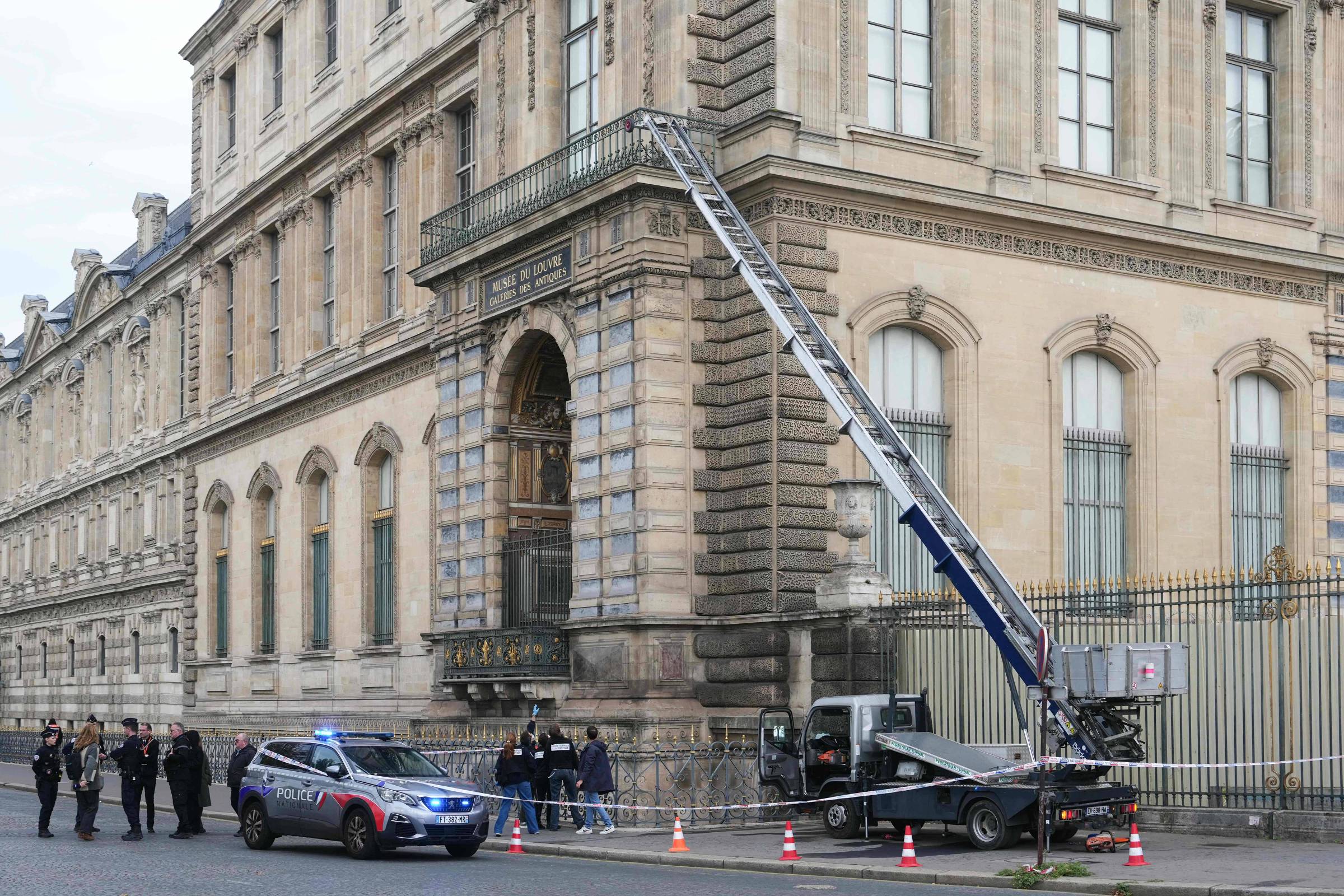 Tribunal de Contas critica gestão do Louvre por negligência em segurança