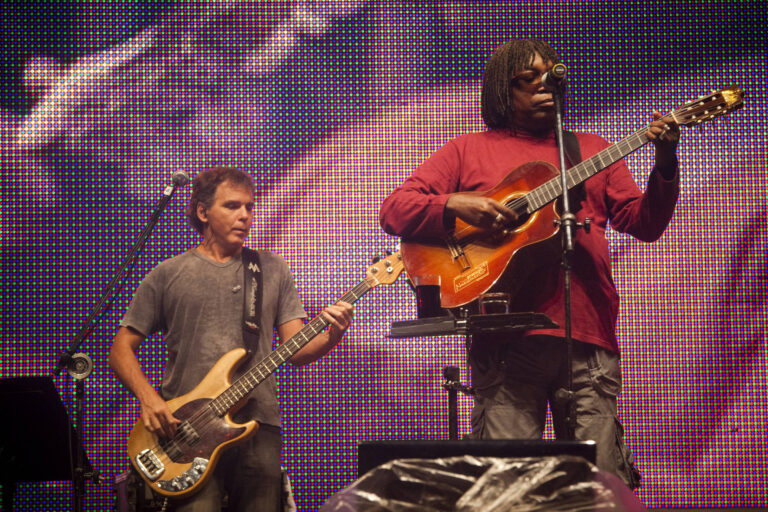 Milton Nascimento lamenta a morte de Lô Borges