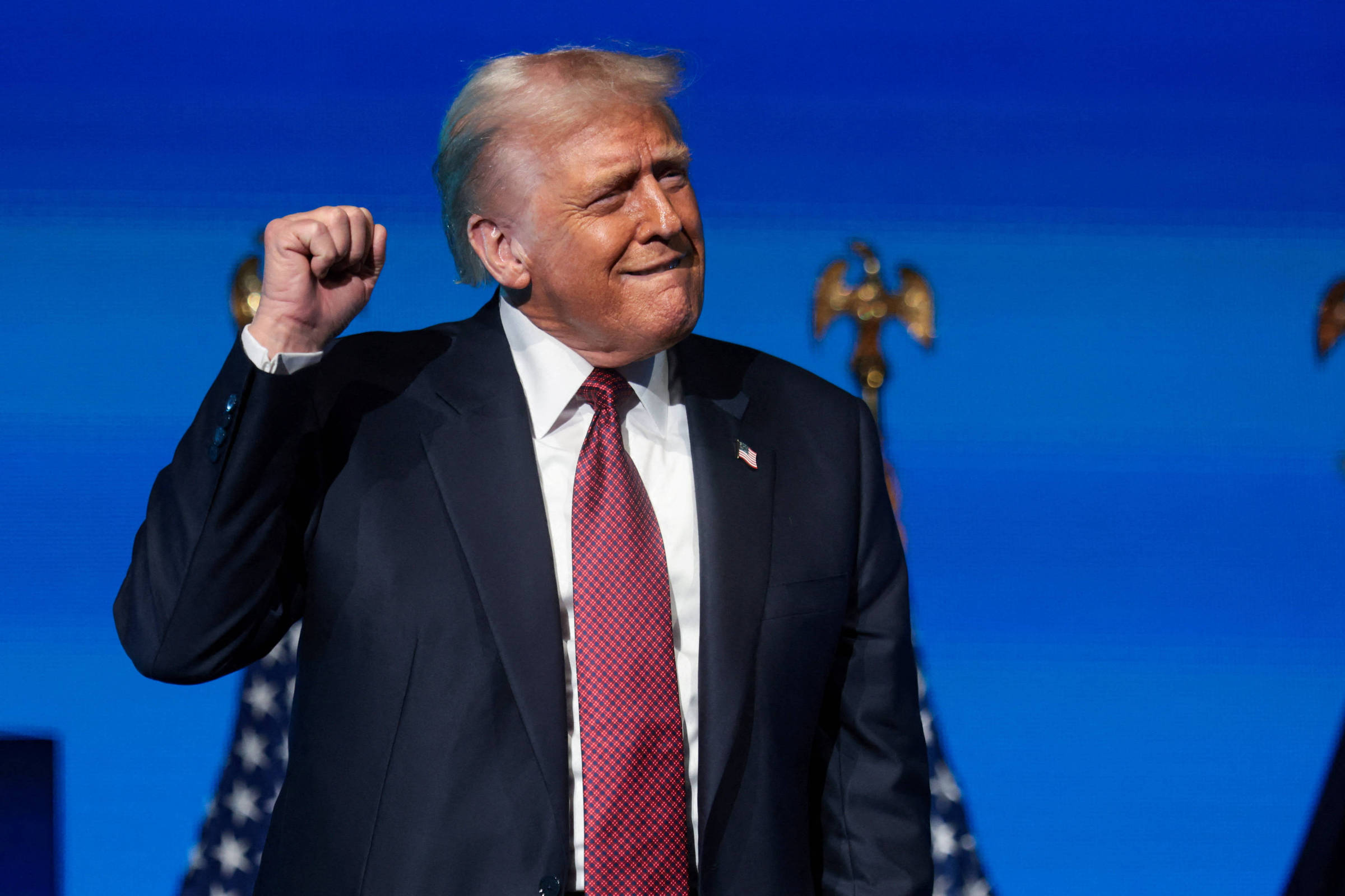 Decisão judicial dá nova oportunidade a Trump no caso Stormy Daniels