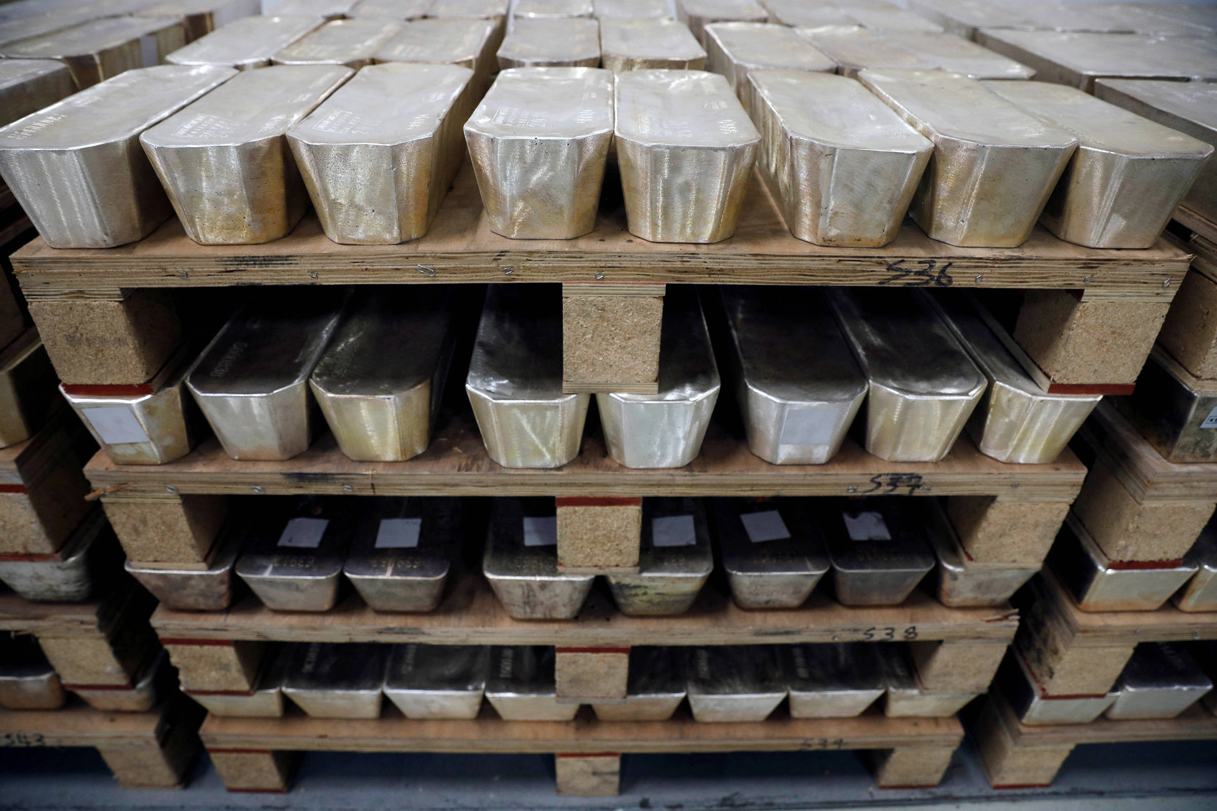 EUA incluem cobre e prata na lista de minerais críticos