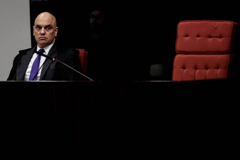 Moraes revela tentativa de cooptar Exército para golpe de Estado