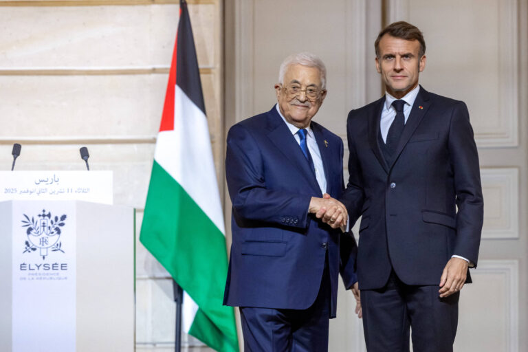 França cria comitê para elaborar Constituição do Estado palestino