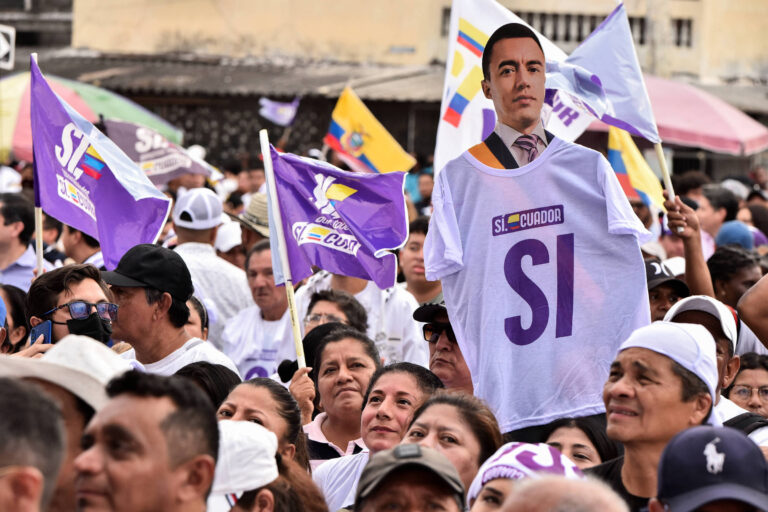 Presidente do Equador anuncia captura de chefe criminoso em dia de referendo