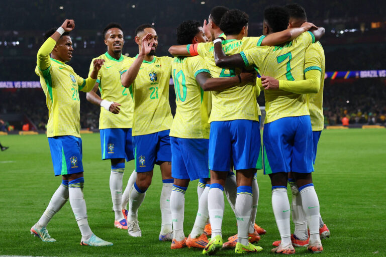 Brasil se reergue e vence Senegal com desempenho ofensivo