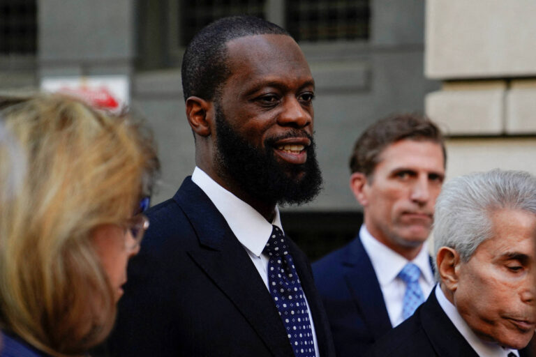 Pras Michel, do grupo Fugees, recebe pena de 14 anos nos EUA
