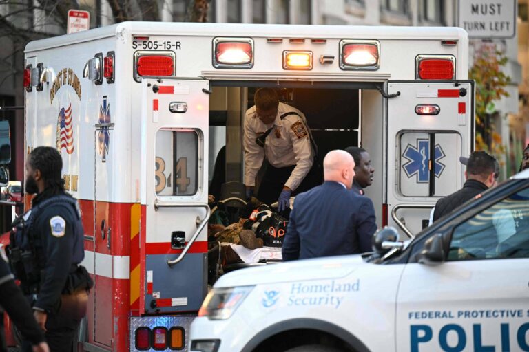 Dois soldados da Guarda Nacional são baleados em Washington, EUA