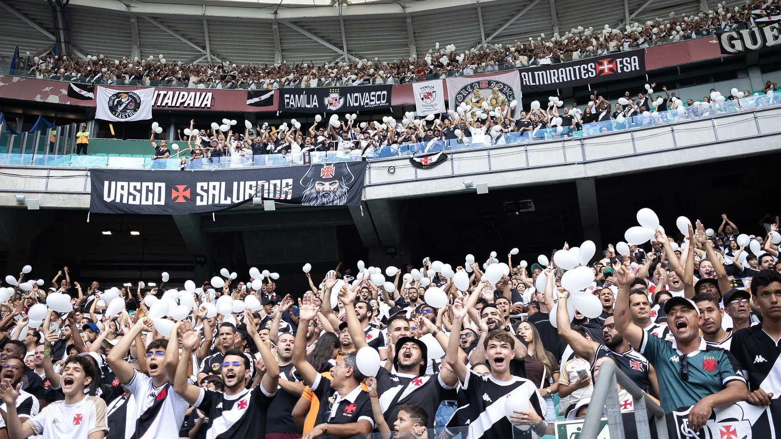 Brasileirão em Chamas: Vasco Luta Contra o Rebaixamento, Santos Aguarda Milagre de Neymar