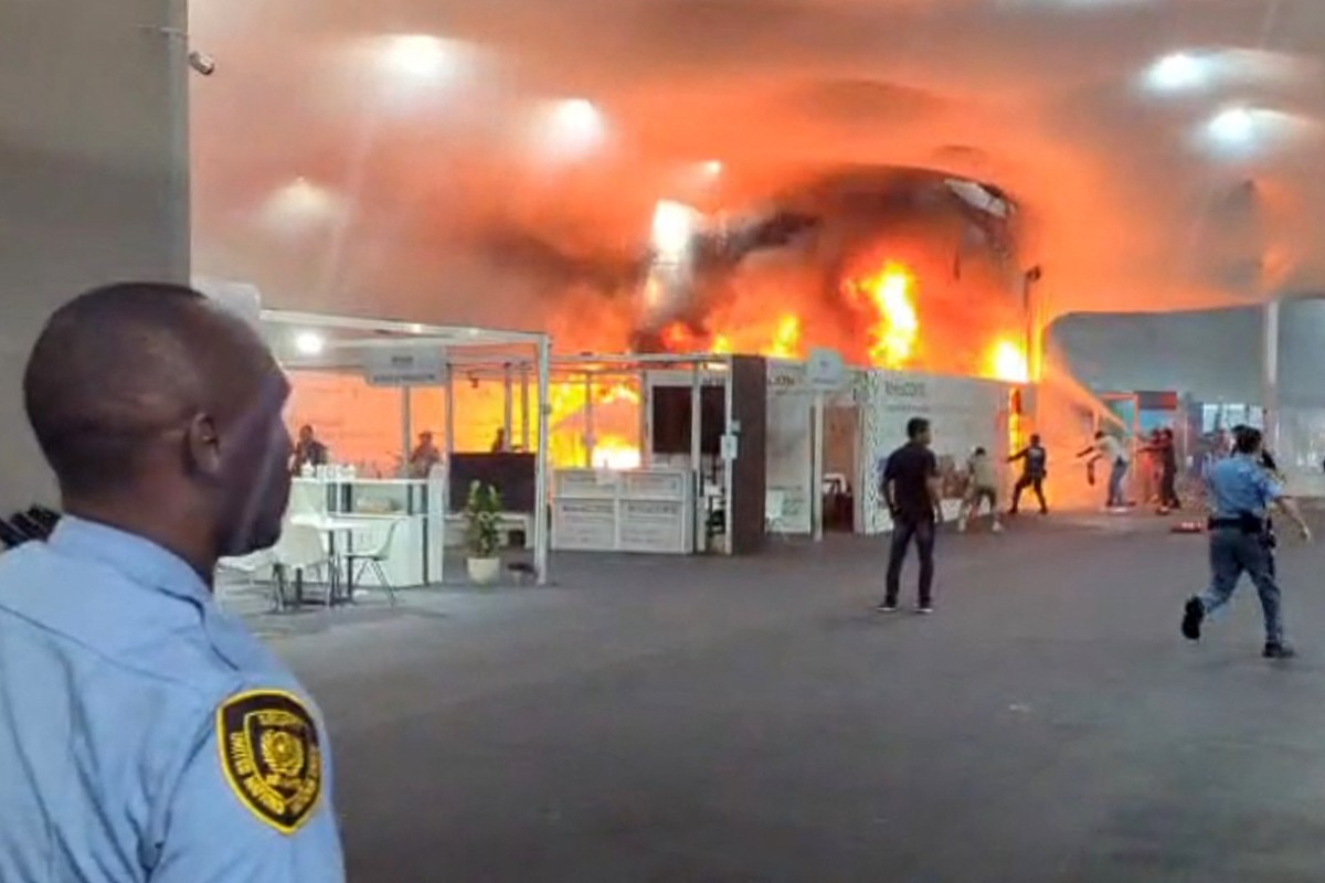 Incêndio na COP30 em Belém: Polícia Federal investiga causas e envia peritos de Brasília
