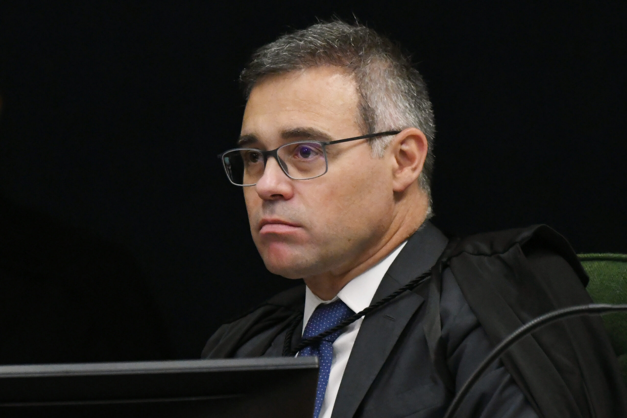 Mendonça Suspende Julgamento de Cassação Após Instituto Ligado a Ele Receber Contrato Milionário do Governo de Roraima