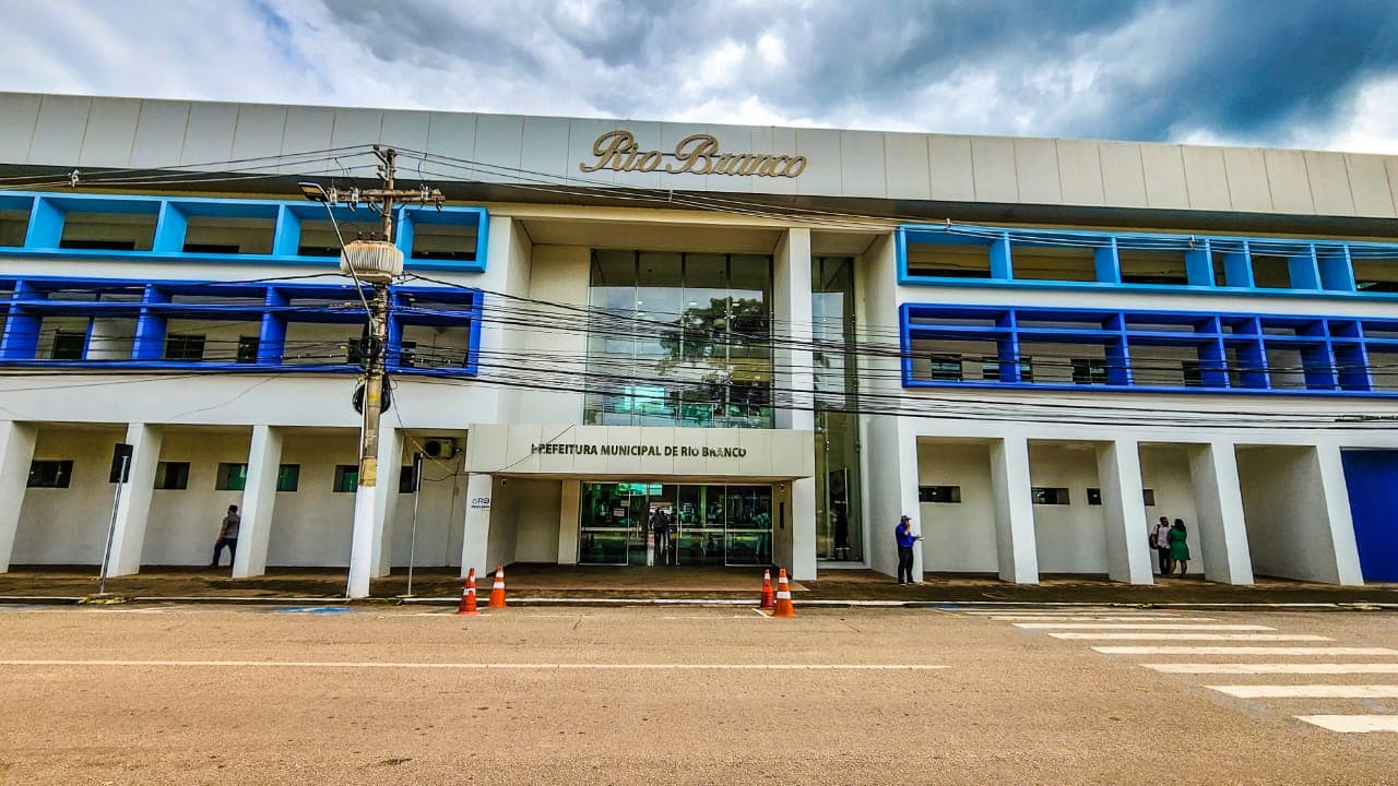 Rio Branco Impulsiona Saúde e Educação com Injeção de R$ 20,6 Milhões em Crédito Suplementar
