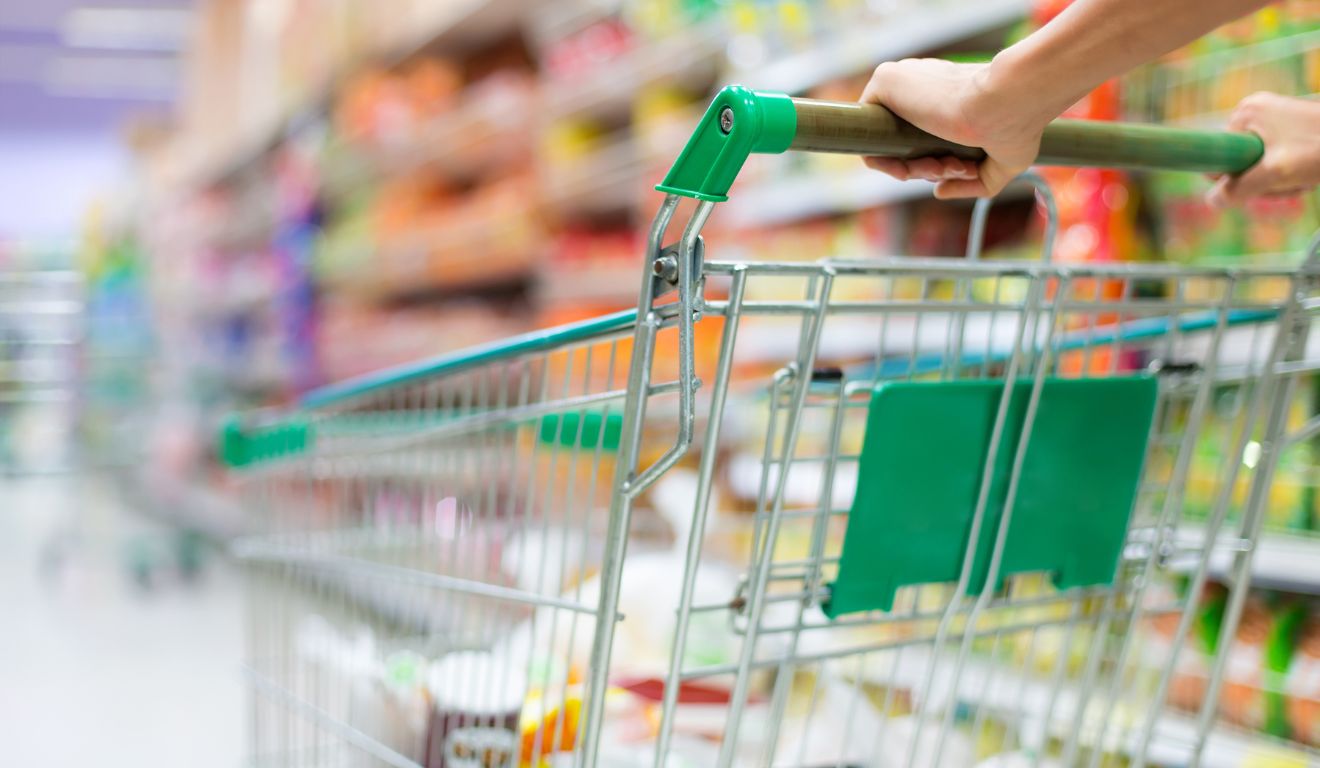 Supermercados do Espírito Santo Voltarão a Fechar aos Domingos em 2026