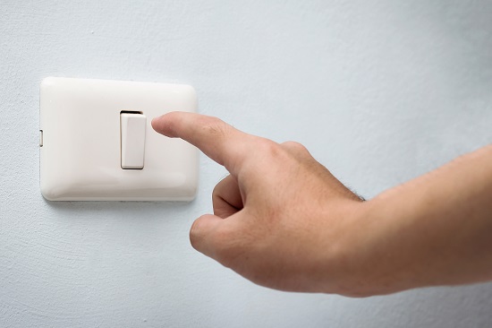 Alívio no Bolso: Conta de Luz Fica Mais Barata em Dezembro com Bandeira Amarela