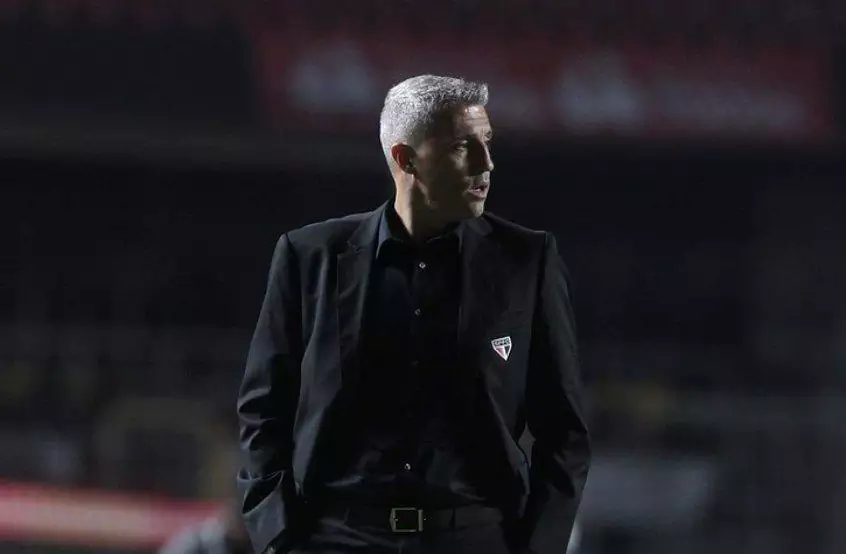 2025 de Pesadelo no Morumbi: Goleada, Lesões e Crise Financeira Assombram o São Paulo