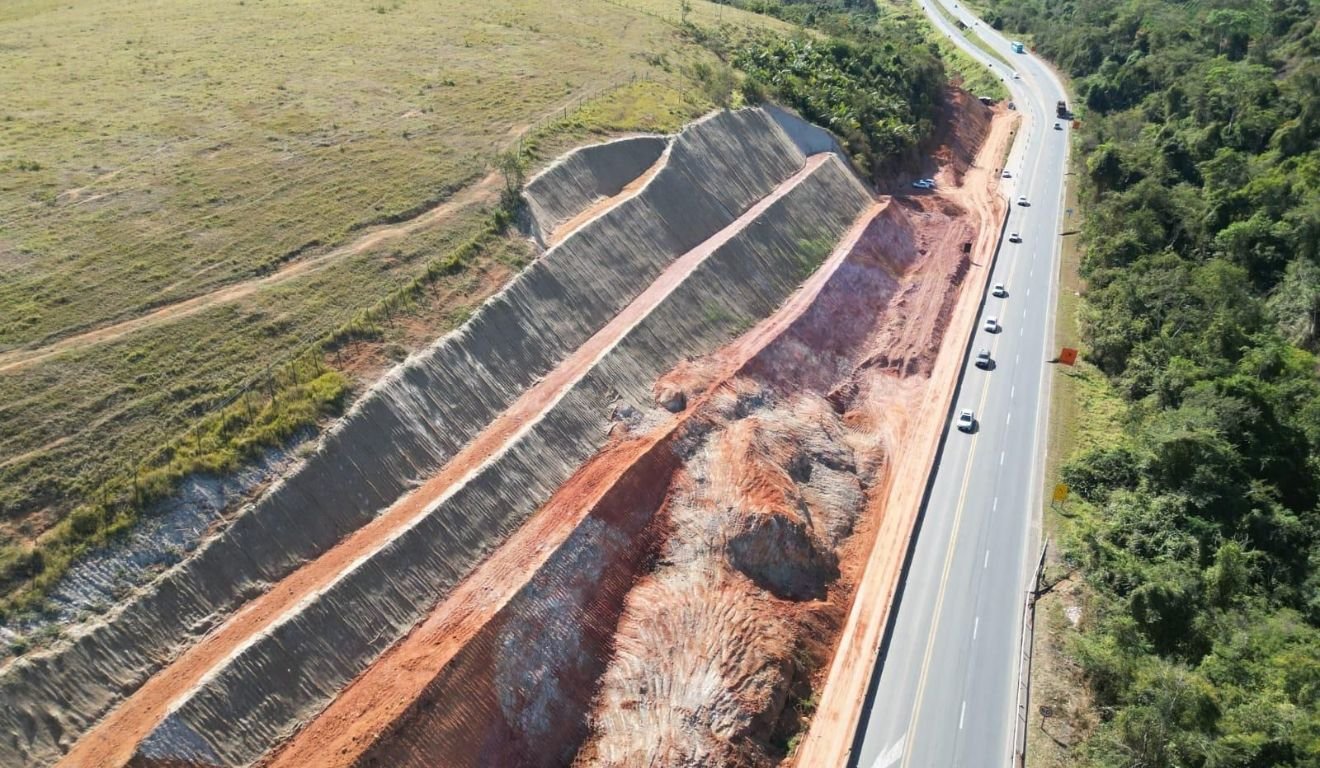 Adiamento na BR-101: Corte de Rochas na Serra é Suspenso por Questões Técnicas