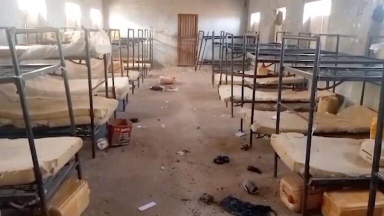 Fuga de alunos na Nigéria: 50 escapam, 250 continuam em cativeiro