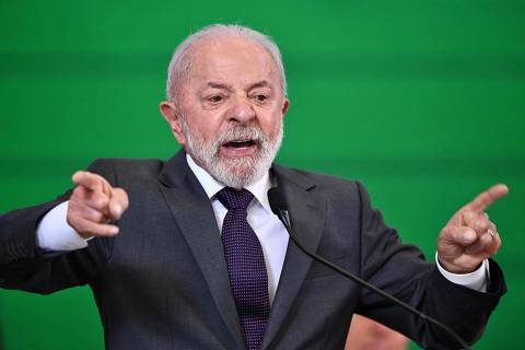 Aprovação do governo Lula permanece em 32% enquanto reprovação atinge 37%