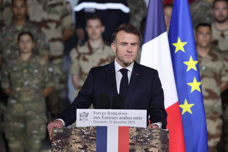 Macron convoca aliados para reunião decisiva sobre segurança da Ucrânia em janeiro