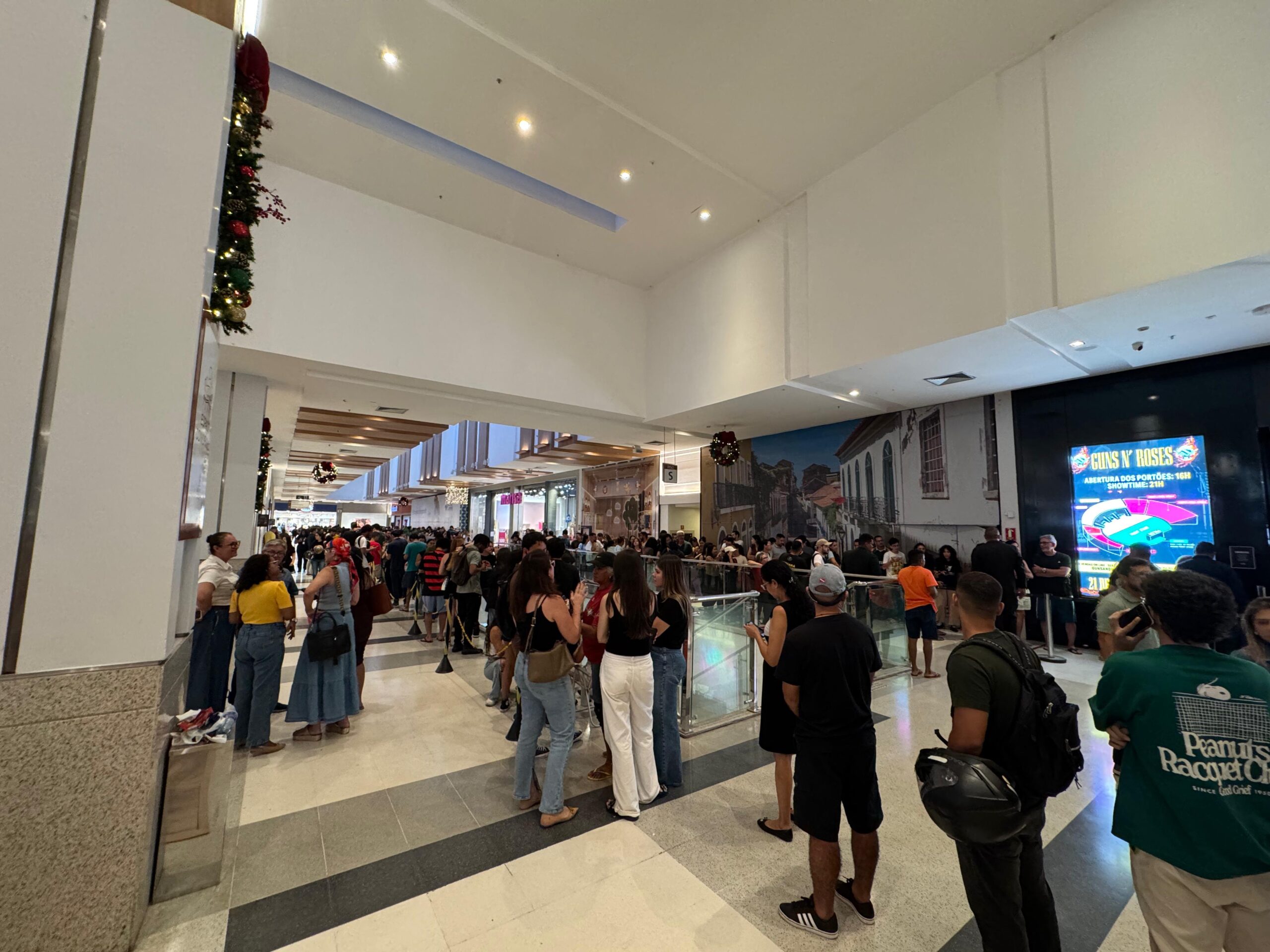 Frenesi Rock’n’Roll em São Luís: Ingressos para Guns N’ Roses Vendem 20 Mil em Tempo Recorde