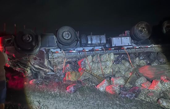 Tragédia na SE-245: Capotamento de caminhão em Malhador deixa um morto e dois feridos