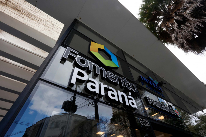 Governo do Paraná reduz juros e dinamiza financiamentos para municípios