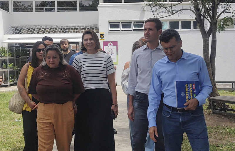 Prefeitos do litoral conhecem programa de segurança alimentar de Curitiba