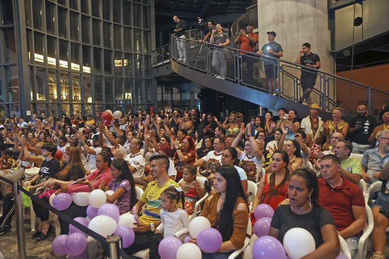 Rei Momo e cortejo real definem o Carnaval de Curitiba 2026