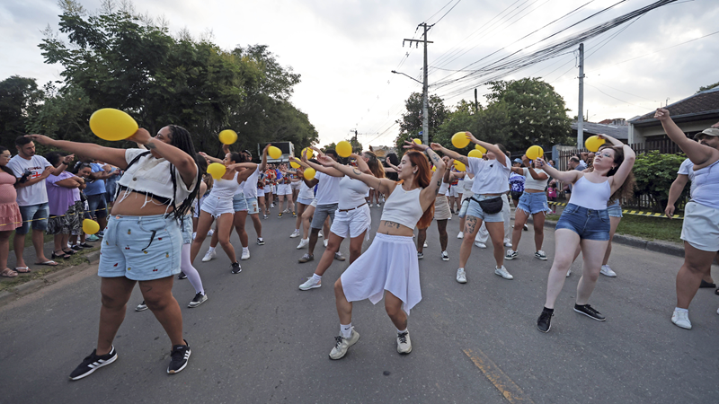 Ensaios abertos das escolas de samba aceleram preparativos para o Carnaval de Curitiba 2026