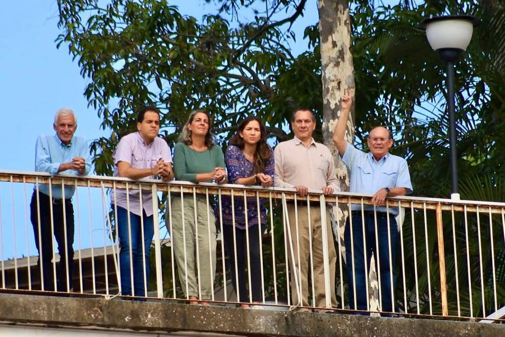 Brasil devolve custódia da embaixada argentina na Venezuela após saída de Maduro