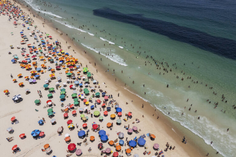 Calendário de Feriados 2026 Garante Mais Folgas para Trabalhadores