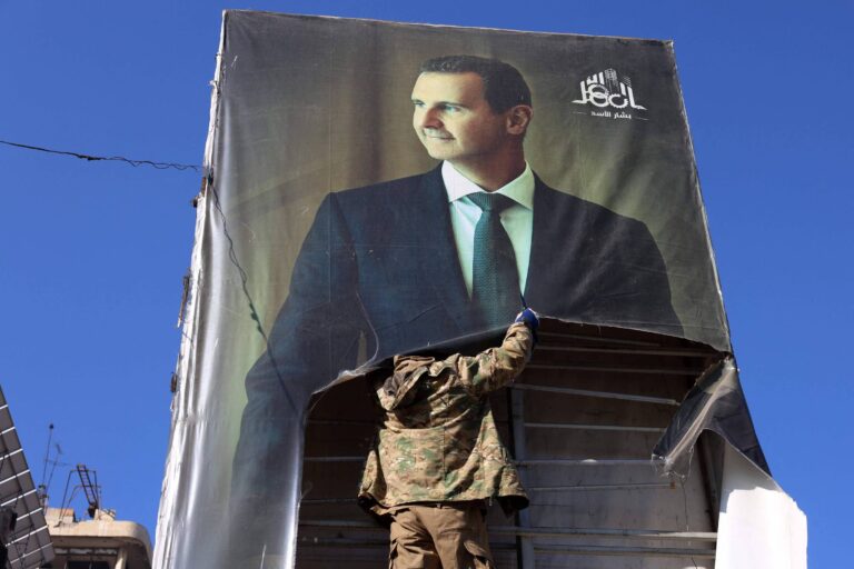 Aliados de Assad Vivem em Luxo e Escondidos da Justiça Após Queda na Síria