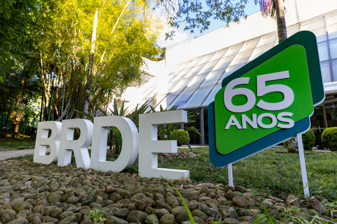 brde registra crescimento de 8 no paraná com r 2,2 bilhões em novas contratações