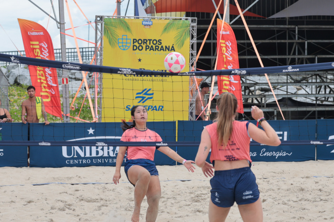Torneio Elas por Elas destaca protagonismo feminino no futevôlei em Caiobá