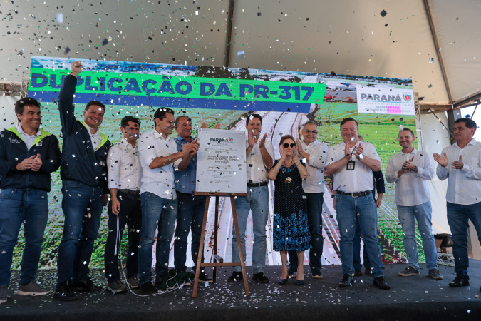 Ratinho junior inaugura duplicação da pr-317 em toledo com investimento de 51 milhões