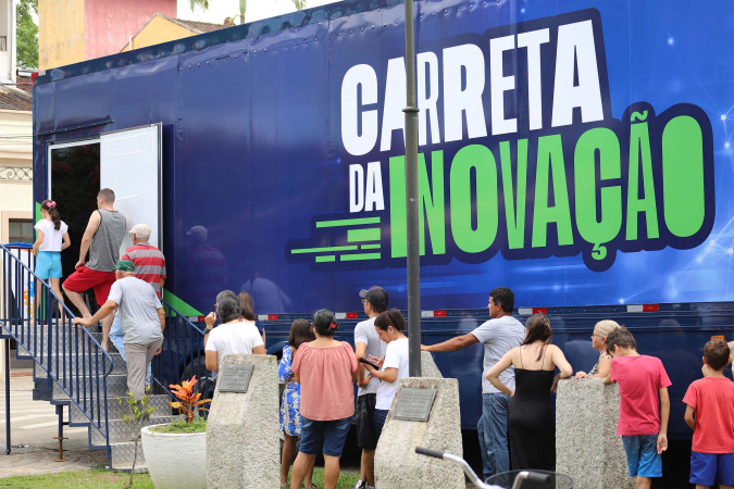Carreta da Inovação leva tecnologia ao Litoral no Verão Maior 2026